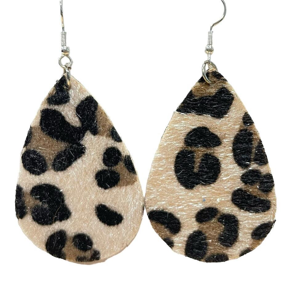 New Boutique Lightweight Faux Fur Leopard Print Teardrop Dangle Hook Earrings